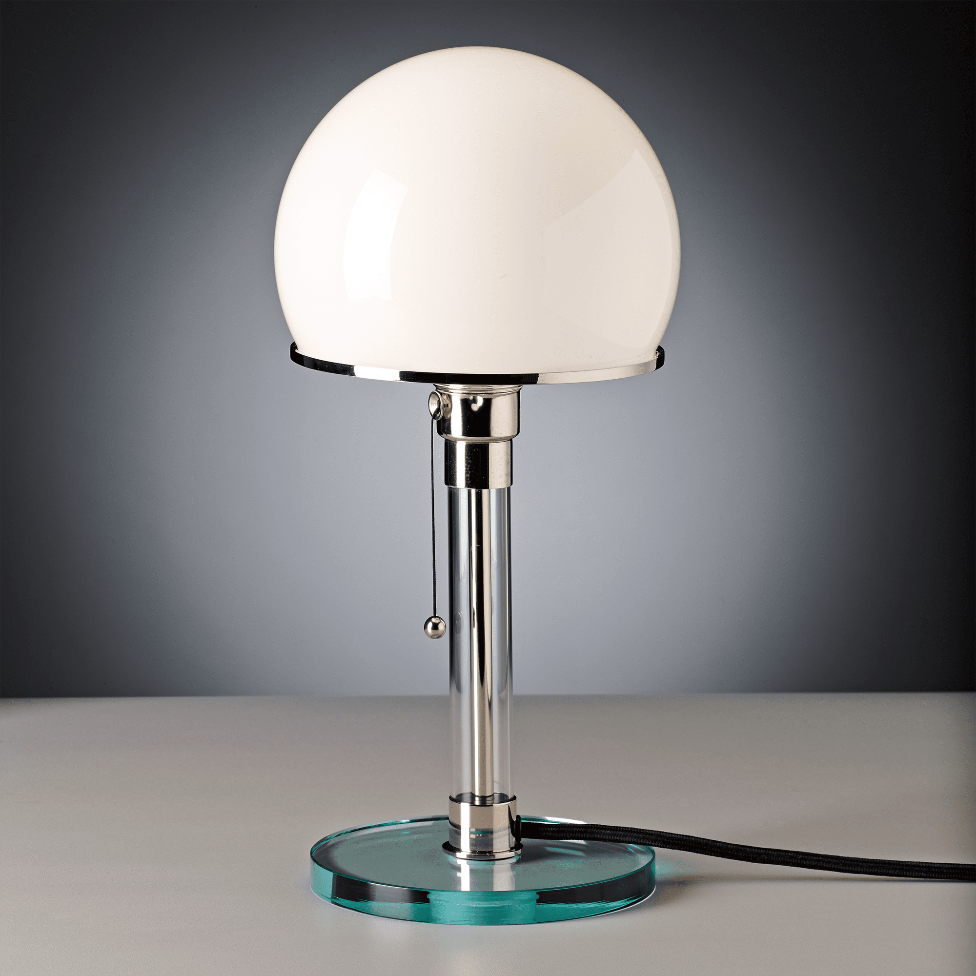 Image de Wilhelm Wagenfeld lampe de table WG 24