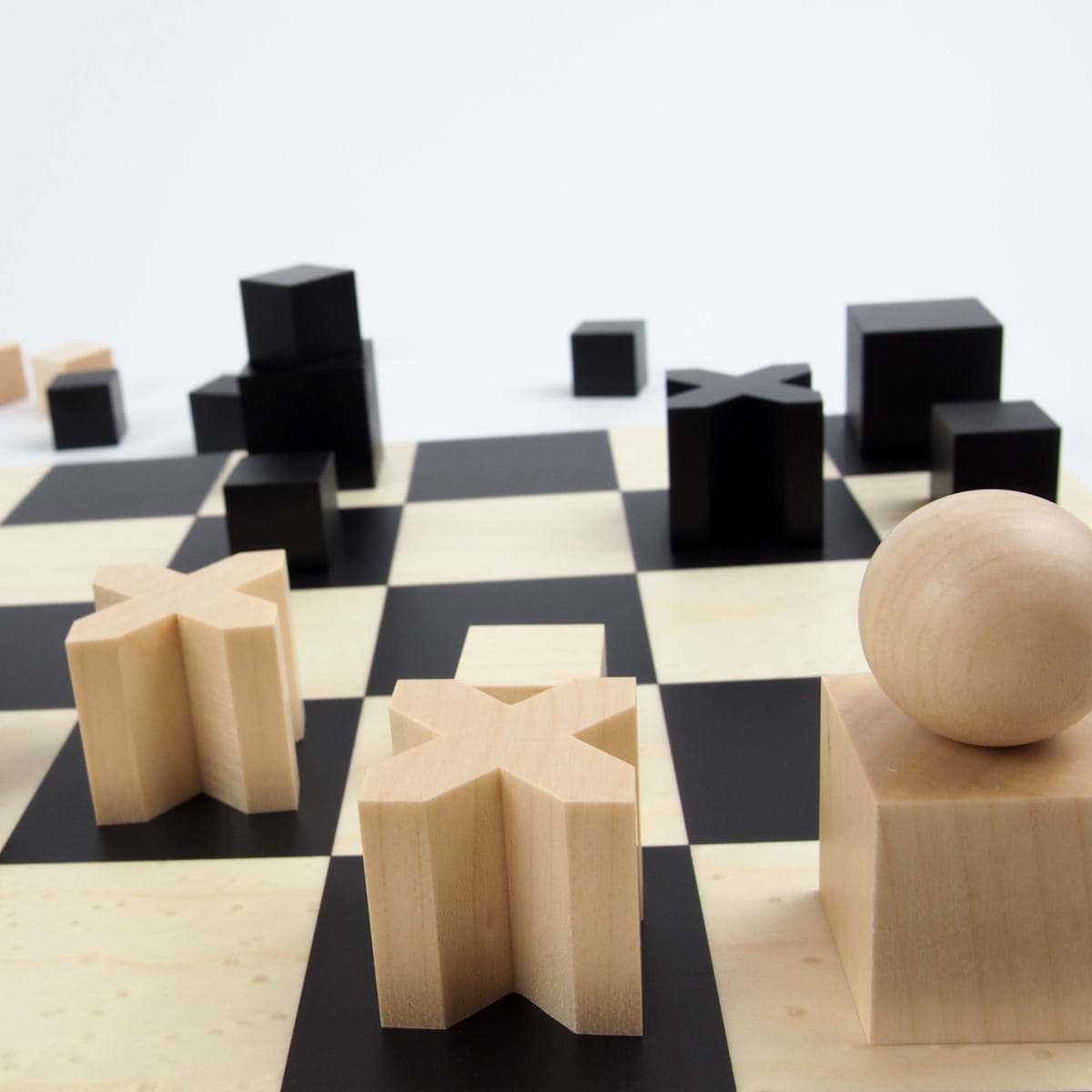 תמונה של לוח שחמט של באוהאוס