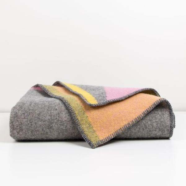 Konstructiv Wool Blanket の画像