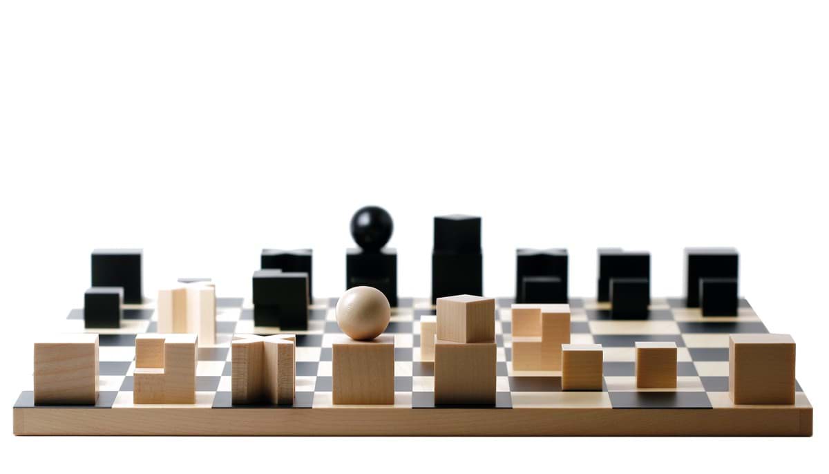 The Bauhaus Chess Board
